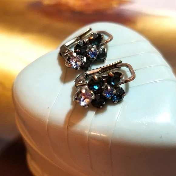 SORRELLI Vintage Swarovski Blue Crystal Minimalist Earrings - Picture 4 of 6